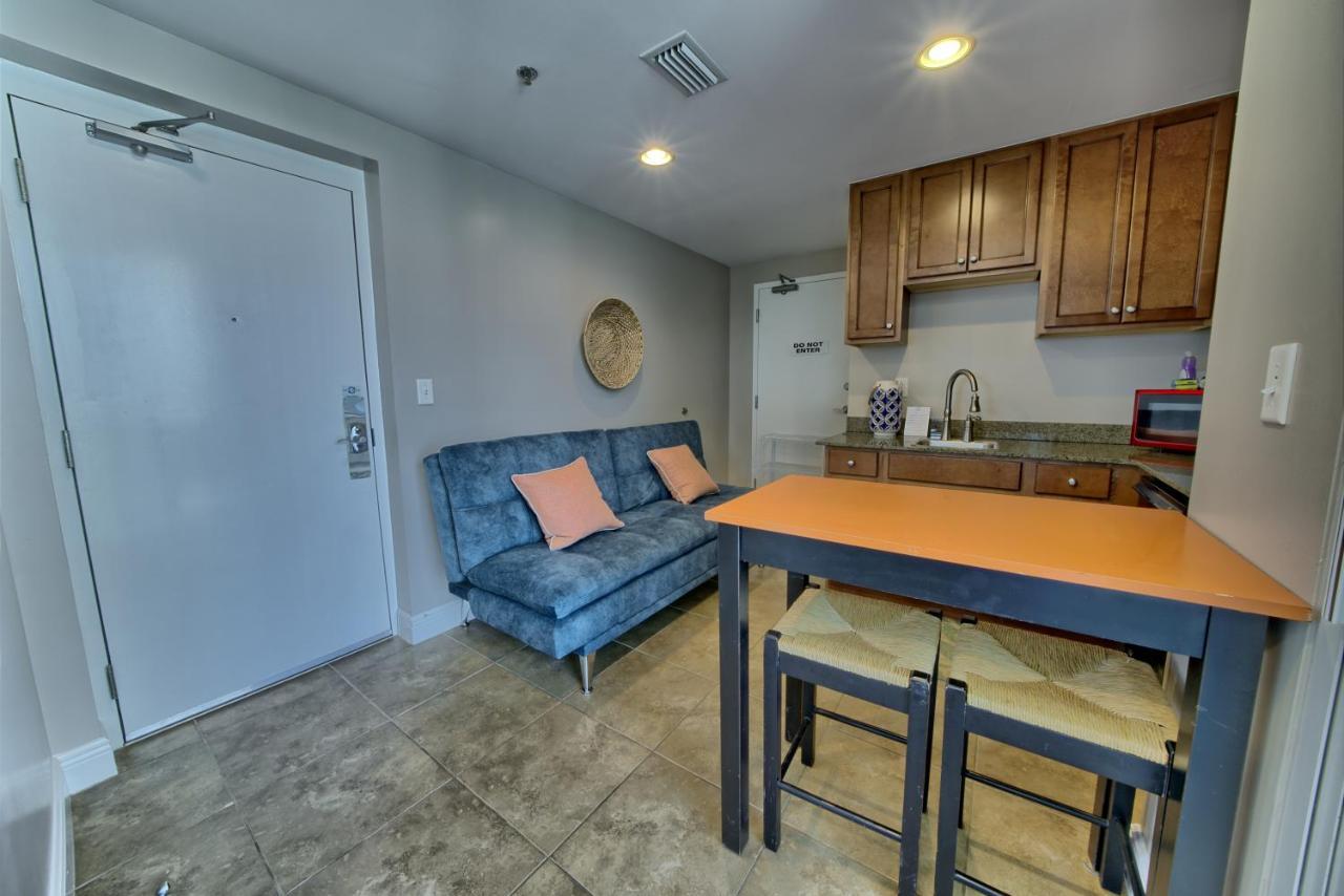 Sterling Breeze - Cozy Beachfront One Bedroom Condo Panama City Beach Eksteriør bilde